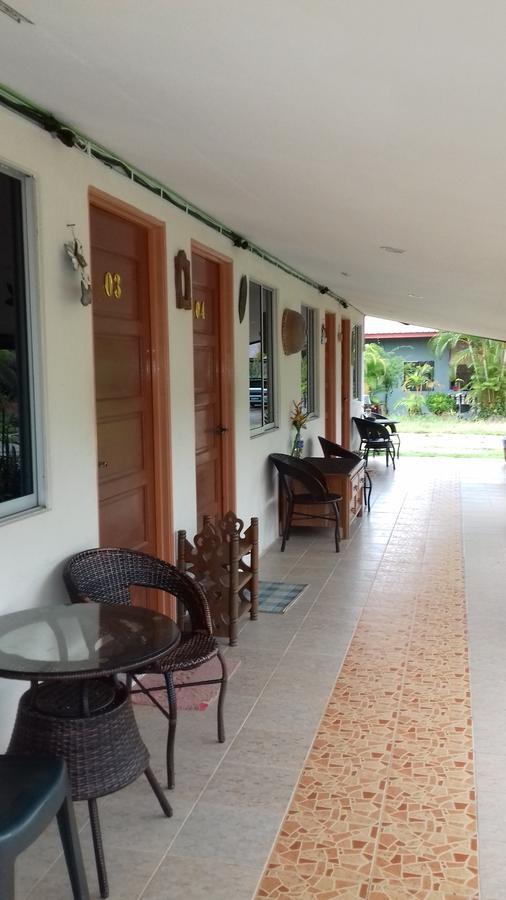 Mai Chenang Guesthouse Pantai Cenang  Exterior foto