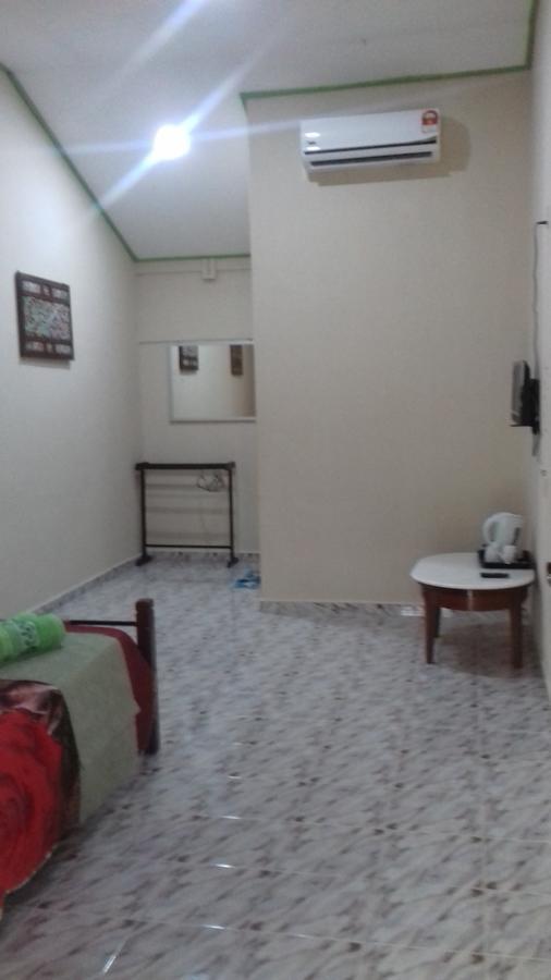 Mai Chenang Guesthouse Pantai Cenang  Exterior foto